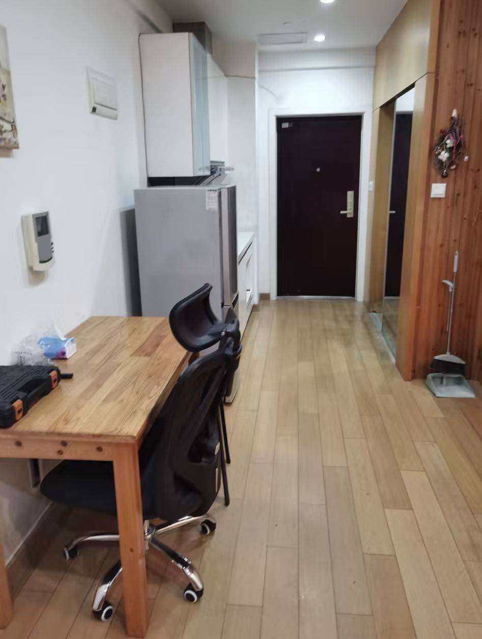 恒润后街酒店式公寓(东环路辅路店)