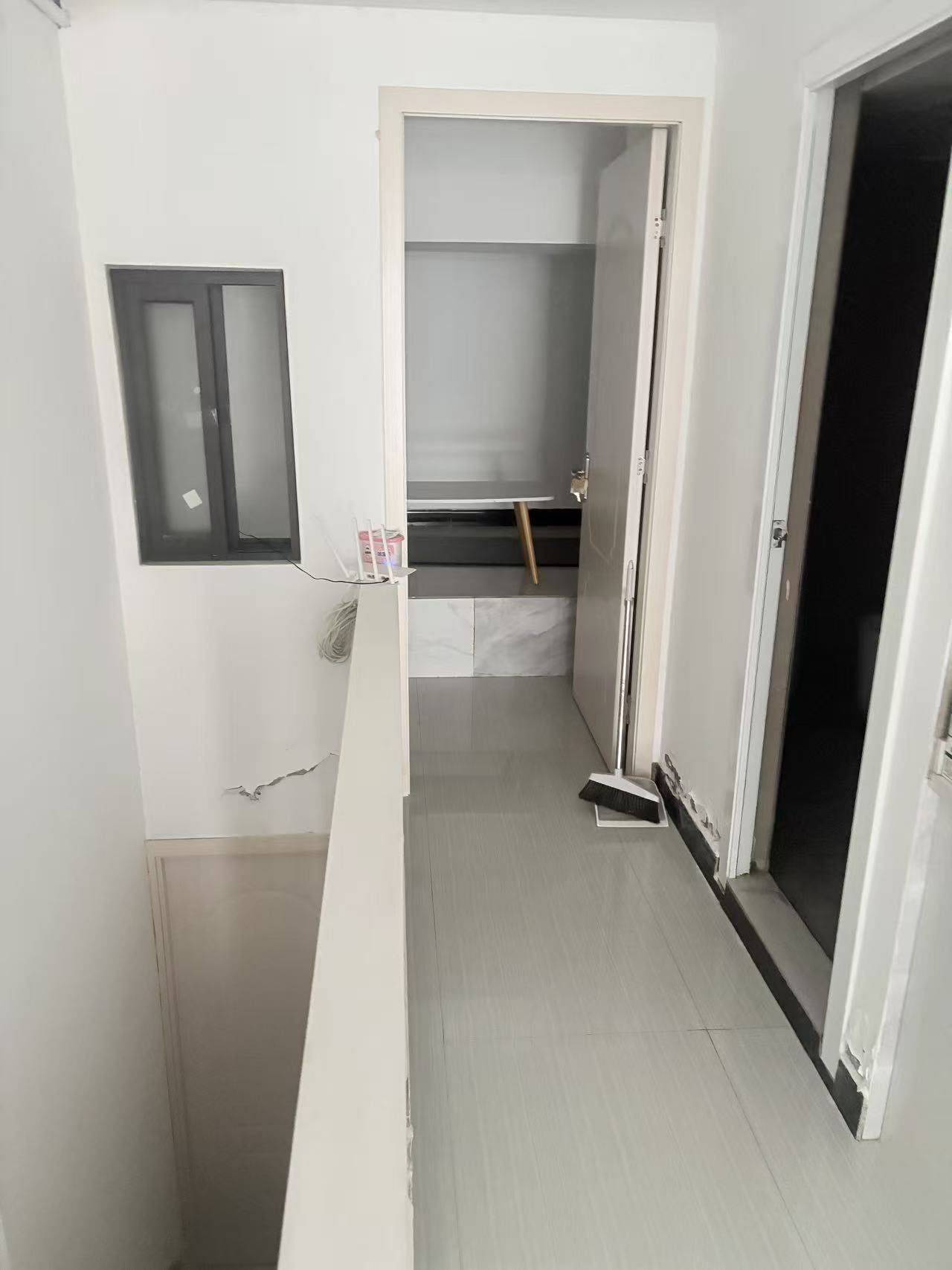 三迪南站1品