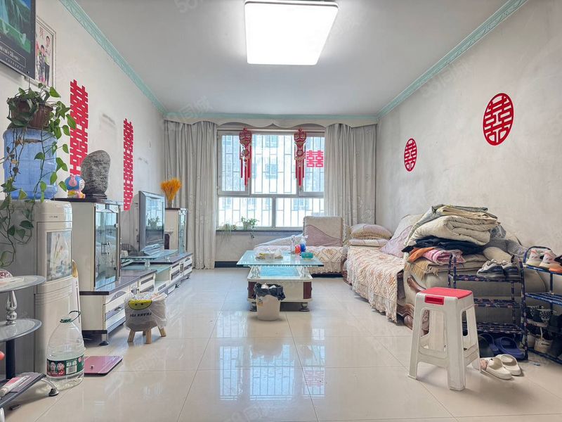 整租 | 出租怡景花园步梯4楼，年租15000押金3000