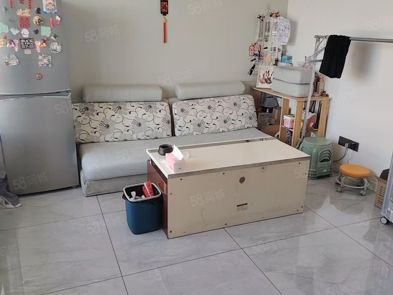 整租 | 电梯楼 包物业费 拎包入住