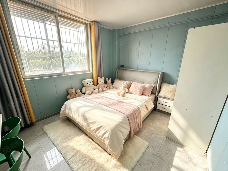 整租 | 近银谷广场 全屋低能耗 家具齐全 采光超级棒 押一付