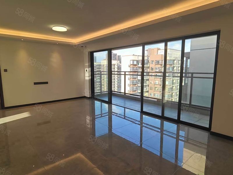整租 | 松湖半岛三房价格租四房 花园景观 格  采光极好