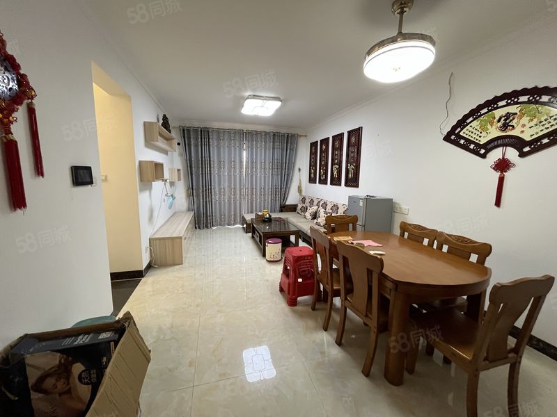 整租 | 江山一品 南向  家私家电齐全 保养新  一线江景
