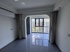 碧桂园央玺 靠近火车站 房東 一医实习生 拎包入住