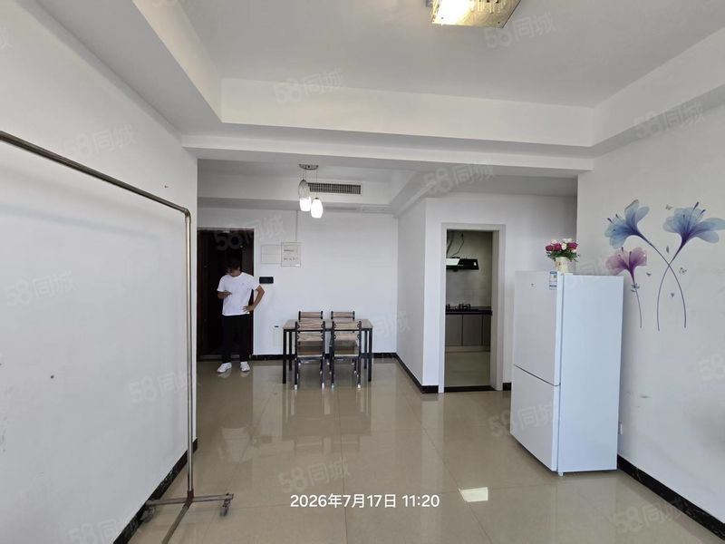 整租 | 银泰附近 紫薇初中 万朵城 精装修大阳台 民用水电