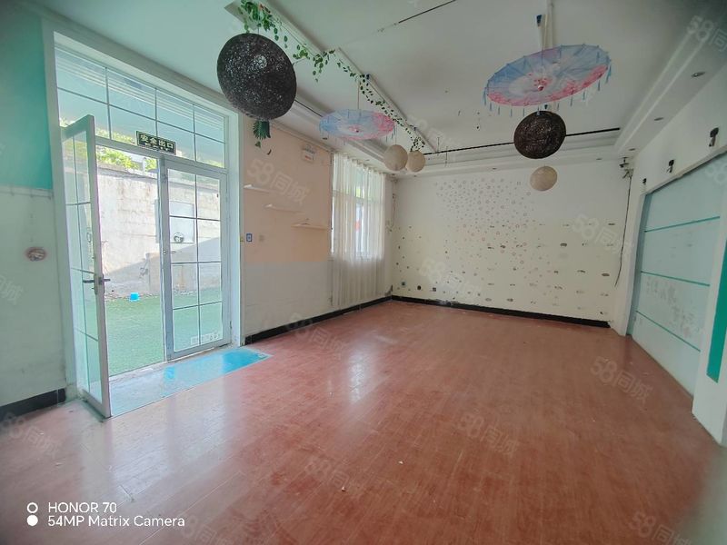 整租 | 东吕庄别墅，临路，交通便利，生活方便，开公司工作室等