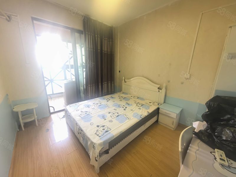 合租 | 独卫大单间 朝南民水电 干净卫生 聚义 万宏中心 宋