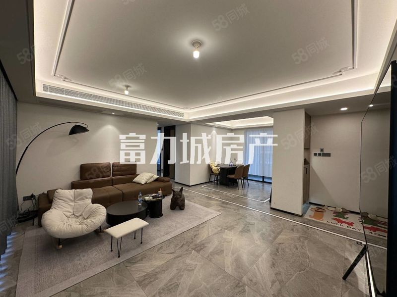 整租 | 轻奢网红款！中南珑禧台旁边套大4房可押一和鸣兰溪近万