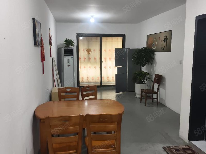 整租 | 春风里2室客厅有空调精装全配领包入住家具齐全