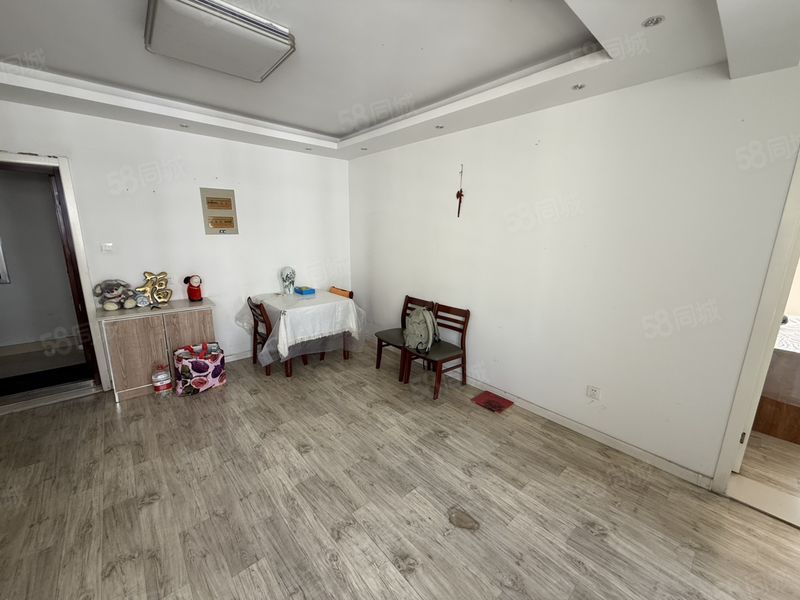 整租 | 蓝星万象城1室，西北向，采光很好，品质小区