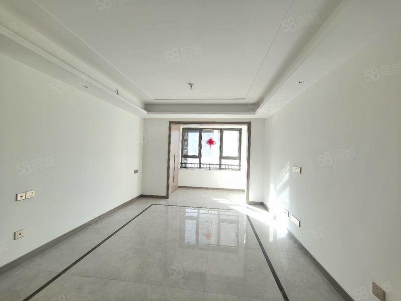 整租 | 小桥大街沈那陪读房，出租，开发商精装修，菜光户型好