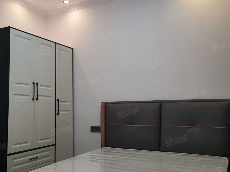 合租 | 无中介费，香格里拉7期，押一付一
