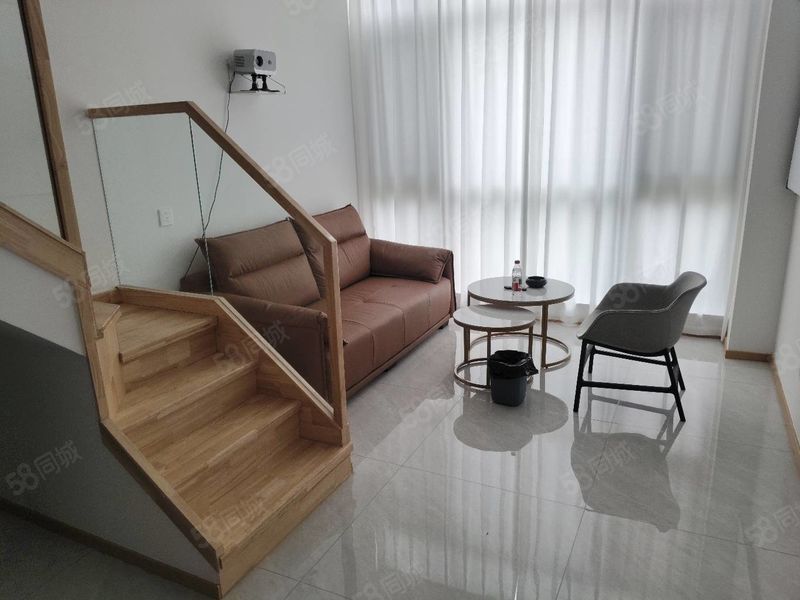整租 | 丰金海悦湾loft 34平方米，精装家具家电齐全