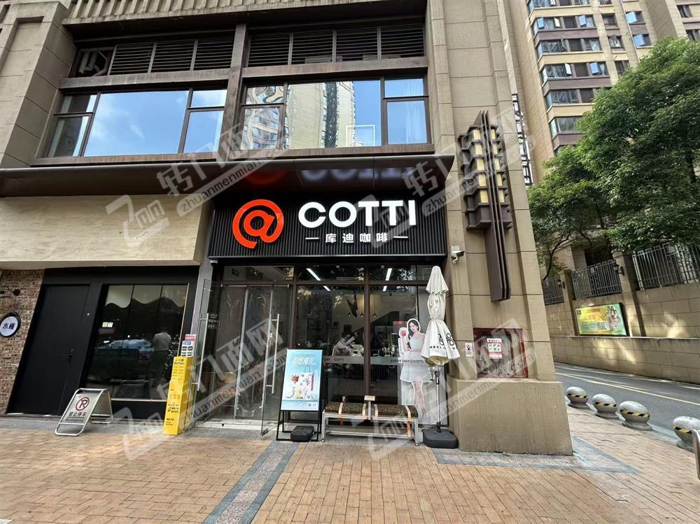 开发区万达广场金街一楼出入口旺铺转让